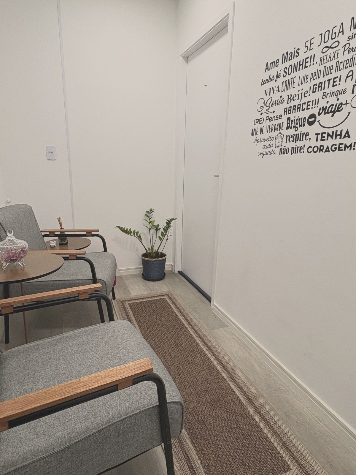 Ambiente de recepção do consultório